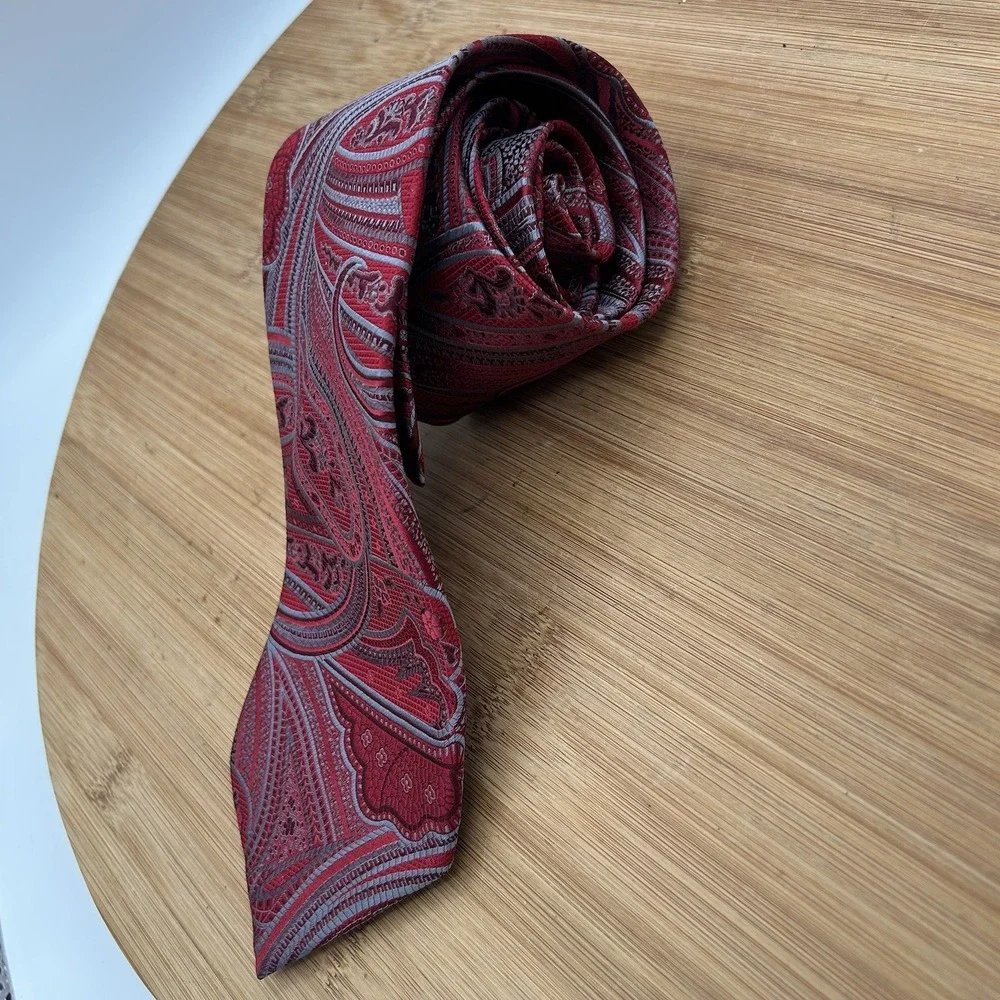 Tasso Elba Men's 100% Silk Tie ~ Red ~Blue Metallic Paisley Pattern Hand Made!